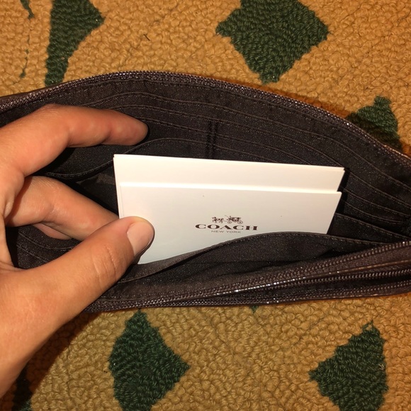 NWT Coach wallet/wristlet - Picture 3 of 6